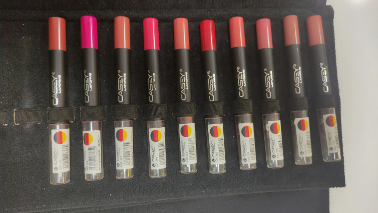 رژ لب مدادی کیسی یورن | Yorn Casy Lip Pencil