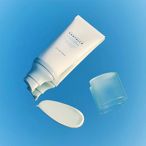 سرم ضد آفتاب آبرسان سنتلا اسکین 1004 SPF50+ | Centella Hyalu-Cica Water-Fit Sun Serum